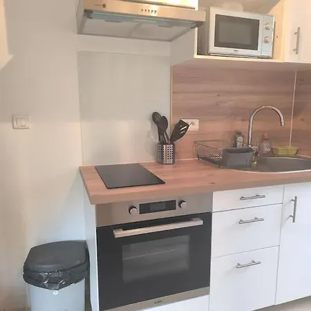 L'Escapade T3 Avec Terrasse Privative Appartement Lussac-les-Châteaux Buitenkant foto